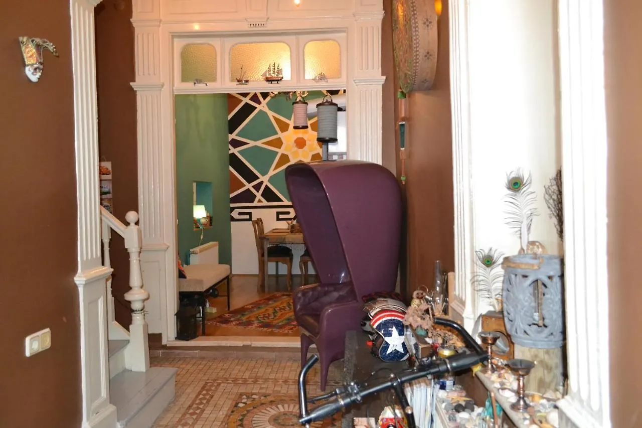 My Happy Home Hostel Izmir